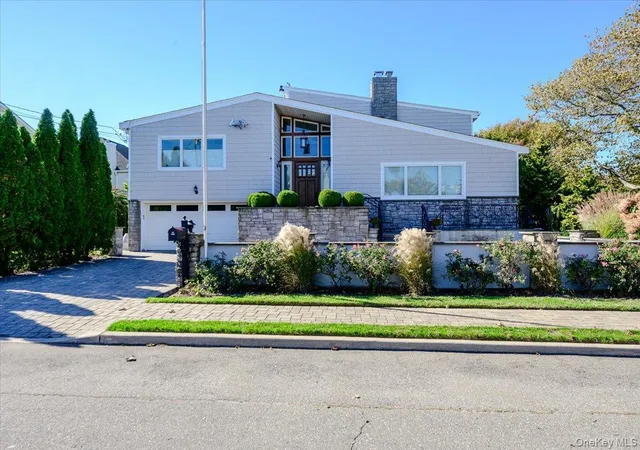 Photo 1 of Single family home for sale at 1661 Bay Blvd, Hempstead, NY 11509 | MLS# 1059856 | Listing updated on 2026-10-27
