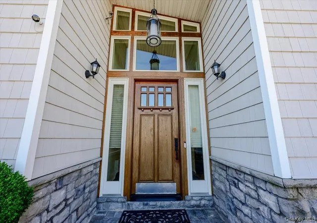 Photo 1 of Single family home for sale at 1661 Bay Blvd, Hempstead, NY 11509 | MLS# 1059856 | Listing updated on 2026-10-27