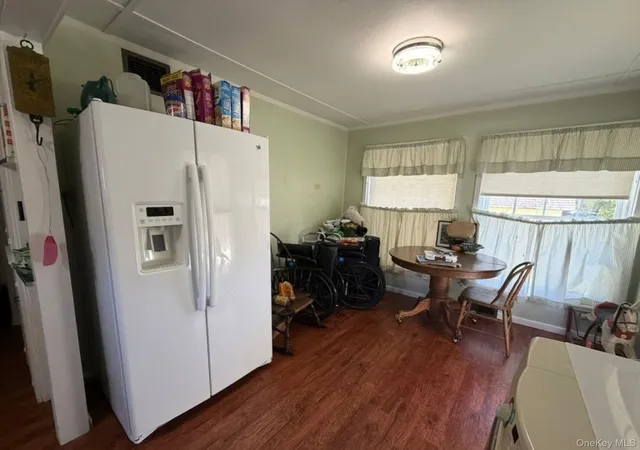 Photo 4 of Single family home for sale at 33 Roosevelt Ave, Middletown, NY 10940 | MLS# 1059870 | Listing updated on 2026-10-24