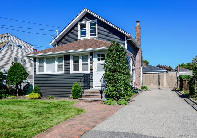 Photo 1 of Single family home for sale at 134 Soper St, Oceanside, NY 11572 | MLS# 1059876 | Listing updated on 2026-10-09