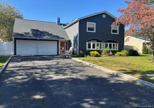 Photo 2 of Single family home for sale at 76 Corbin Ave, East Patchogue, NY 11772 | MLS# 1059893 | Listing updated on 2026-10-07