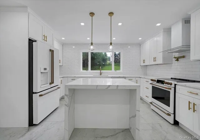 Photo 3 of Single family home for sale at 504 Bull Ml Rd, Blooming Grove, NY 10918 | MLS# 1059896 | Listing updated on 2026-10-23