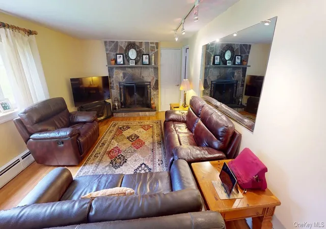 Photo 4 of Single family home for sale at 3482 Alta St, Yorktown, NY 10598 | MLS# 1059934 | Listing updated on 2026-10-10