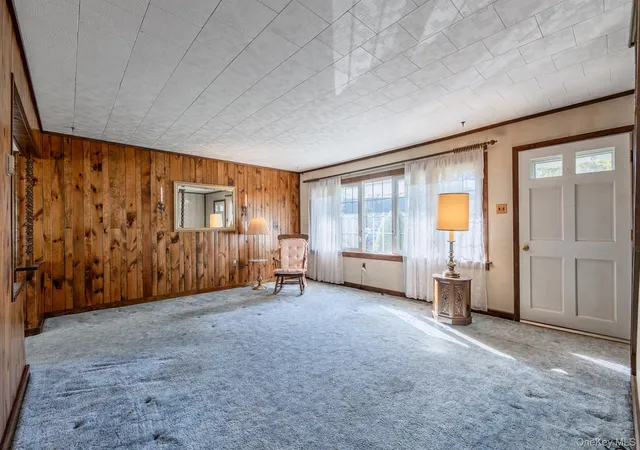 Photo 3 of Single family home for sale at 20 Meadowbrook Dr, Kingston, NY 12401 | MLS# 1059959 | Listing updated on 2026-10-10