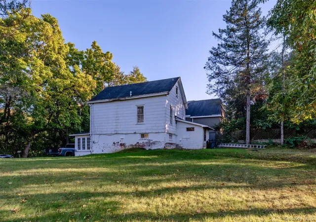Photo 23 of Single family home for sale at 35 Rock St, Kingston, NY 12401 | MLS# 1059960 | Listing updated on 2026-10-09