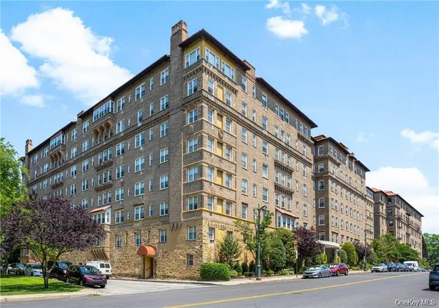 Photo 1 of Condo for sale at 16 N Chatsworth Ave #712, Mamaroneck, NY 10538 | MLS# 1059966 | Listing updated on 2026-10-25