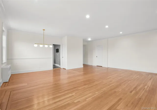 Photo 4 of House for sale at 16 N Chatsworth Ave #712, Mamaroneck, NY 10538 | MLS# 1059966 | Listing updated on 2026-10-25