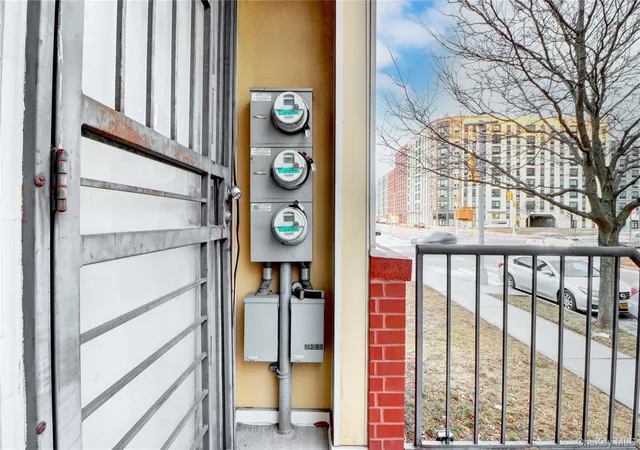 Listing Photo 2 - Condo for sale in building located at 639 Vandalia Ave, Brooklyn, NY 11239