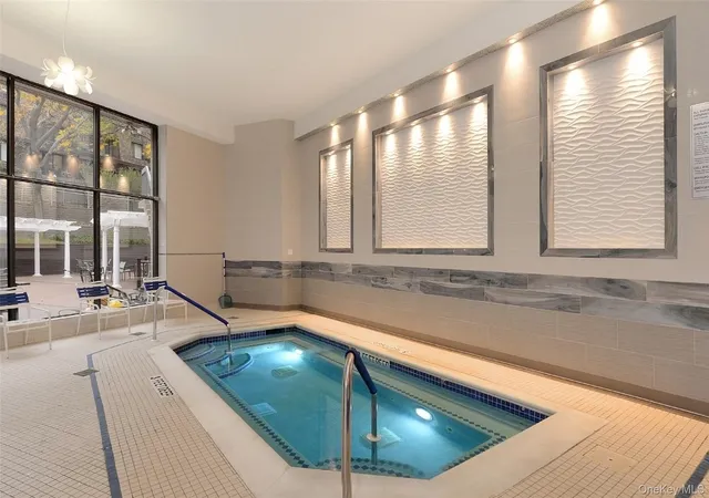 Photo 2 of Condo for sale at 2 Bay Clb Dr #17G, Bayside, NY 11360 | MLS# 1060003 | Listing updated on 2026-10-15