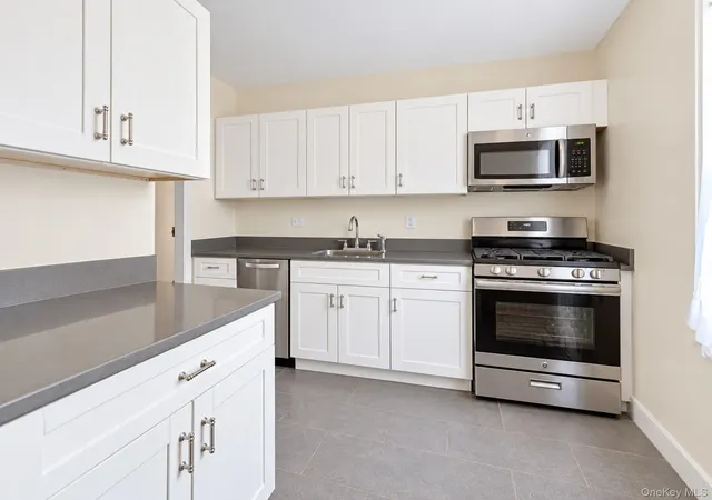 Listing Photo 3 - Condo for sale in building located at 282 E 35Th St, New York, NY 11203 - Unit #5A