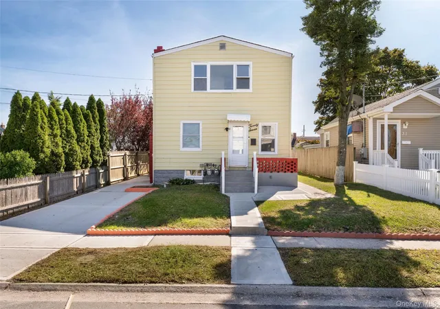 Photo 1 of Single family home for sale at 27 Piave Ter, Babylon, NY 11757 | MLS# 1060032 | Listing updated on 2026-10-08