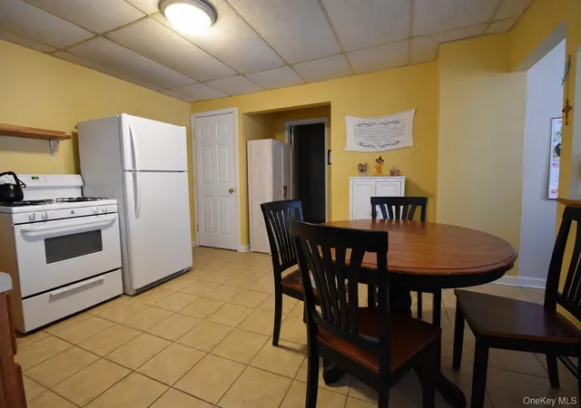 Photo 2 of House for sale at 180 Foxhall Ave, Kingston, NY 12401 | MLS# 1060035 | Listing updated on 2026-10-23