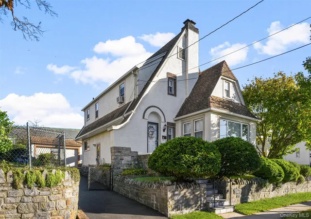 Photo 1 of Single family home for sale at 20 Alida St, Yonkers, NY 10704 | MLS# 1060043 | Listing updated on 2026-10-09
