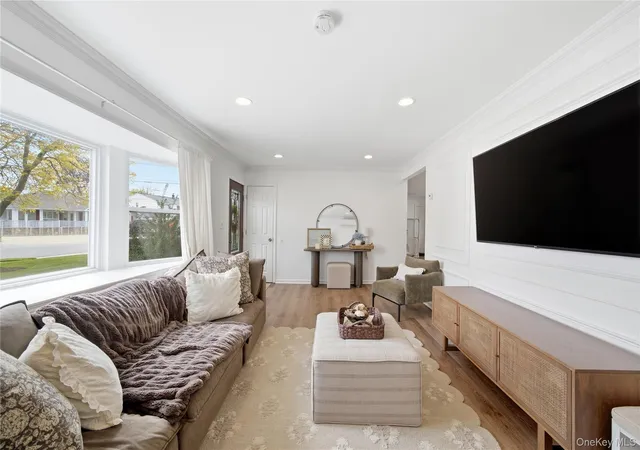 Photo 2 of Single family home for sale at 27 Polo Rd, Oyster Bay, NY 11758 | MLS# 1060071 | Listing updated on 2026-10-08