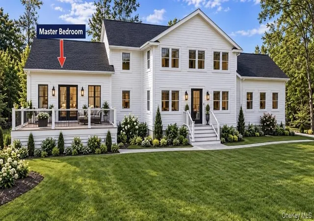 Photo 1 of Single family home for sale at 5 Marc, Shelter Island, NY 11964 | MLS# 1060077 | Listing updated on 2026-10-09
