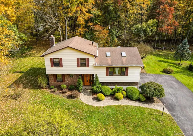 Photo 2 of Single family home for sale at 2 Presidential Way, East Fishkill, NY 12533 | MLS# 1060086 | Listing updated on 2026-10-28