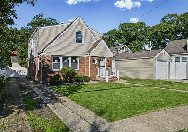 Photo 1 of Multi family home for sale at 17 President St, Hempstead, NY 11563 | MLS# 1060096 | Listing updated on 2026-10-08