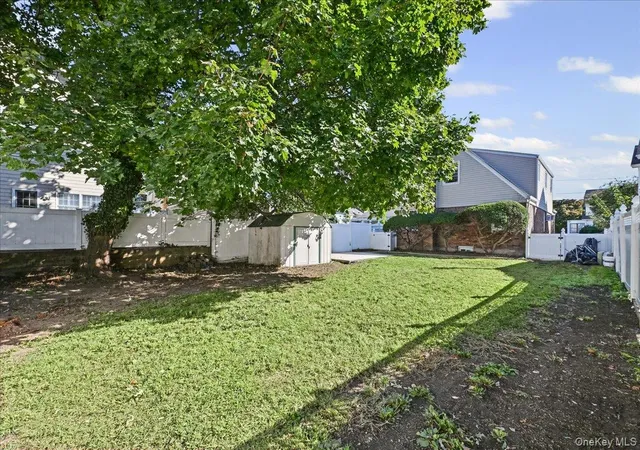 Photo 33 of Multi family home for sale at 17 President St, Hempstead, NY 11563 | MLS# 1060096 | Listing updated on 2026-10-08
