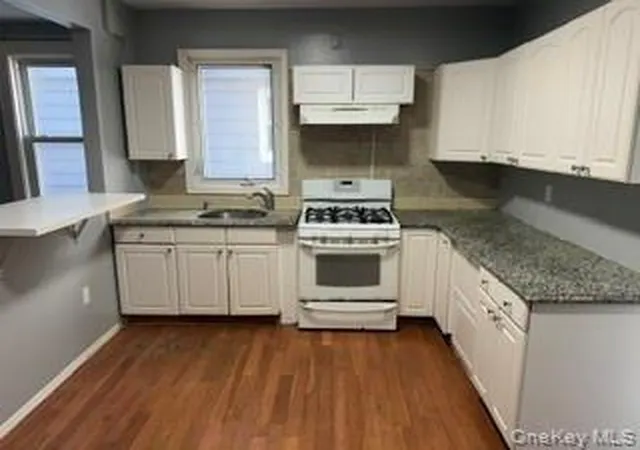 Photo 3 of House for sale at 24446 89th Avenue, New York, NY 11426 | MLS# 1060107 | Listing updated on 2026-10-09