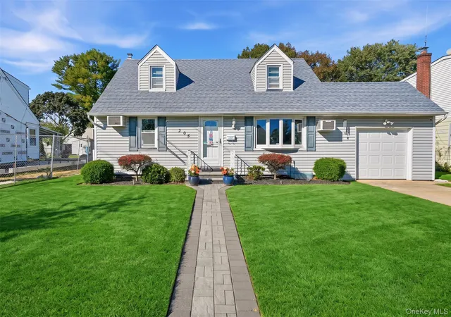 Photo 1 of Single family home for sale at 305 W Nicholai St, Hicksville, NY 11801 | MLS# 1060113 | Listing updated on 2026-10-08