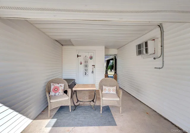 Photo 2 of Single family home for sale at 53 Spindle Rd, Hicksville, NY 11801 | MLS# 1060126 | Listing updated on 2026-10-08