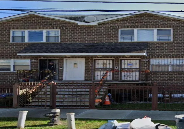 Multi family home for sale at 2924 Ely Ave, New York, NY 10469 | MLS# 1060127