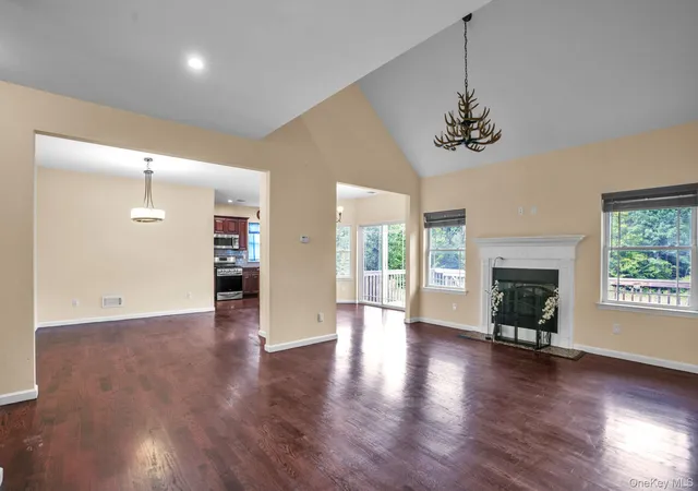 Photo 3 of Single family home for sale at 53 Highland View Pl, Middletown, NY 10940 | MLS# 1060129 | Listing updated on 2026-10-08