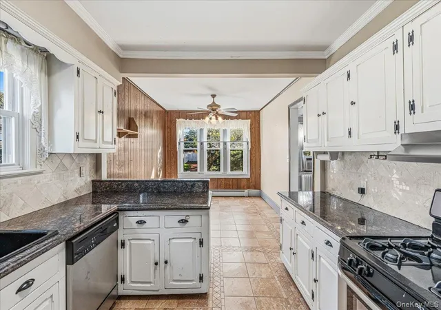 Photo 3 of Single family home for sale at 63 Shellbank Pl, Rockville Centre, NY 11570 | MLS# 1060141 | Listing updated on 2026-10-09