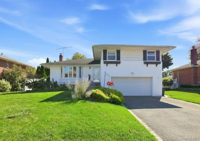 Photo 1 of Single family home for sale at 16 Radnor Rd, Oyster Bay, NY 11803 | MLS# 1060143 | Listing updated on 2026-10-08