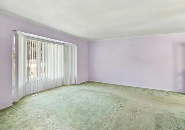 Photo 4 of Single family home for sale at 16 Radnor Rd, Oyster Bay, NY 11803 | MLS# 1060143 | Listing updated on 2026-10-08