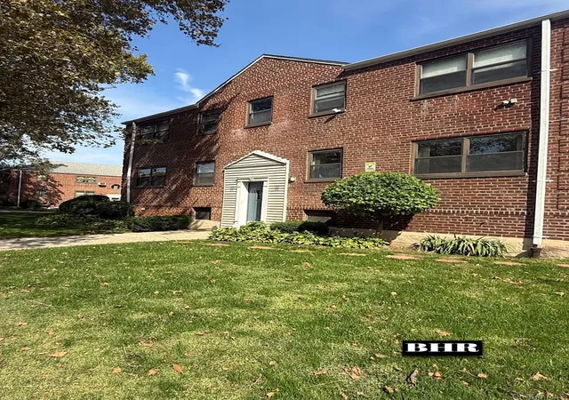 Photo 2 of Condo for sale at 150 37 89th Street #22, Howard Beach, NY 11414 | MLS# 1060145 | Listing updated on 2026-10-08