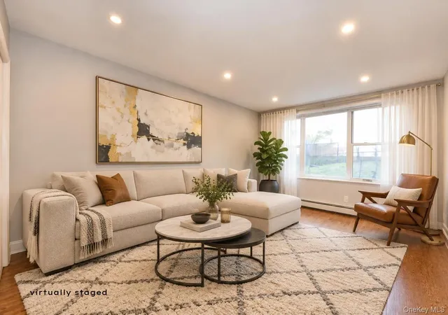 Photo 1 of House for sale at 195 S Middle Neck Rd #1-F, Great Neck, NY 11021 | MLS# 1060155 | Listing updated on 2026-10-08