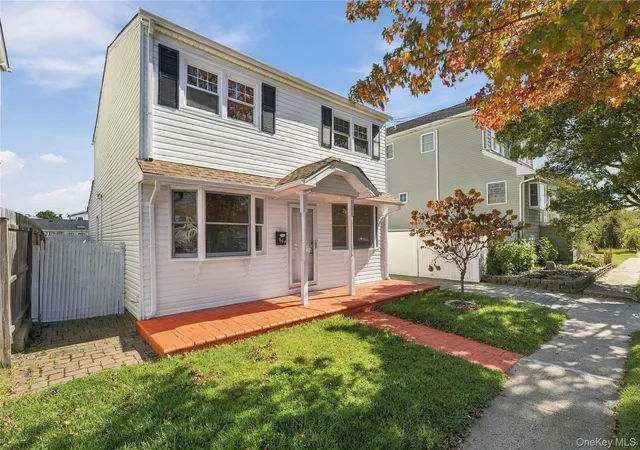 Single family home for sale at 644 S 8th Street, Babylon, NY 11757 | MLS# 1060159 | Listing updated on 2026-10-08