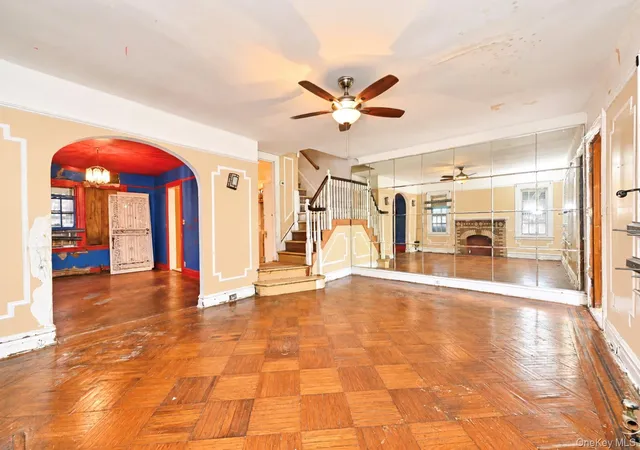 Photo 3 of Single family home for sale at 19920 115th Avenue, New York, NY 11412 | MLS# 1060172 | Listing updated on 2026-10-08