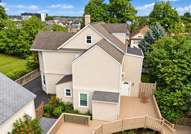 Photo 1 of House for sale at 108 Soundview St, Rye Town, NY 10573 | MLS# 1060175 | Listing updated on 2026-10-10