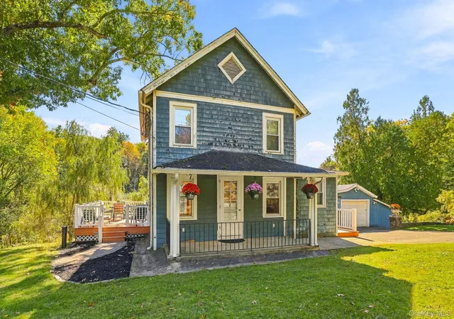 Photo 1 of Single family home for sale at 1475 Croton Lake Rd, Yorktown, NY 10598 | MLS# 1060193 | Listing updated on 2026-10-08