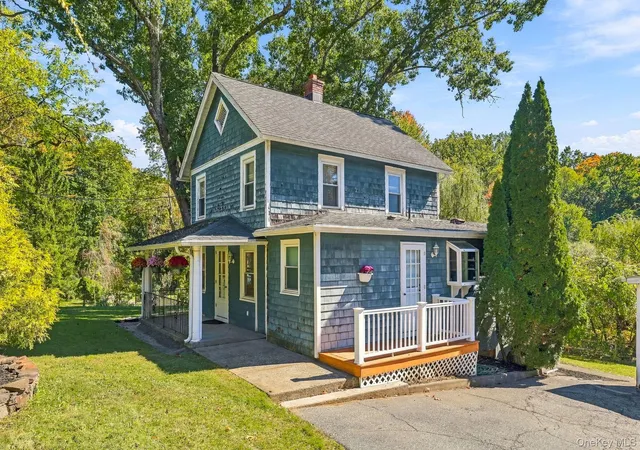 Photo 3 of Single family home for sale at 1475 Croton Lake Rd, Yorktown, NY 10598 | MLS# 1060193 | Listing updated on 2026-10-08