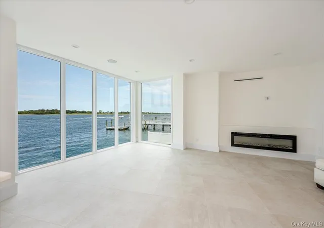 Photo 3 of Single family home for sale at 177 Albany Blvd, Atlantic Beach, NY 11509 | MLS# 1060198 | Listing updated on 2026-10-08