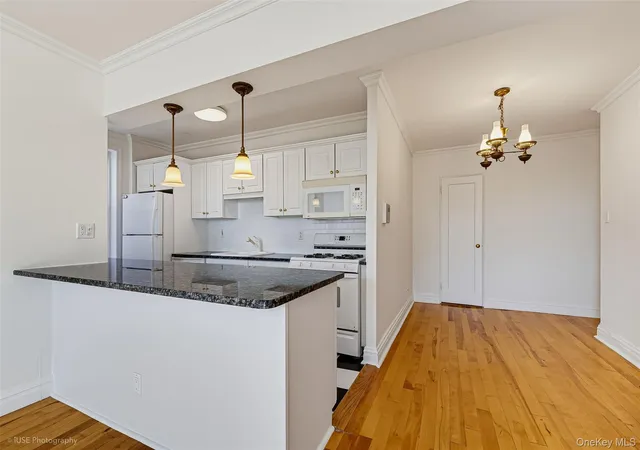 Photo 4 of House for sale at 39-30 52nd Street #6F, New York, NY 11377 | MLS# 1060240 | Listing updated on 2026-10-08