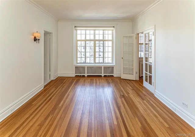 Photo 3 of Condo for sale at 3 Tanglewylde Ave #5C, Bronxville, NY 10708 | MLS# 1060254 | Listing updated on 2026-10-08