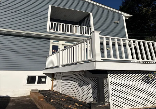 Photo 3 of Single family home for sale at 35 James St, Tomkins Cove, NY 10986 | MLS# 1060257 | Listing updated on 2026-10-10