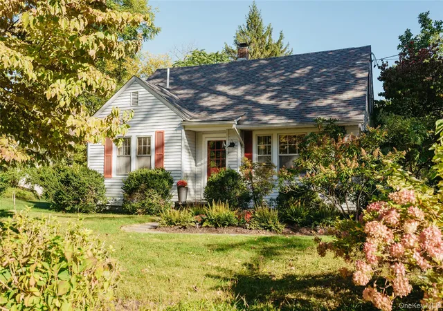 Photo 2 of Single family home for sale at 1040 Crk Locks Rd, Rosendale, NY 12472 | MLS# 1060278 | Listing updated on 2026-10-09