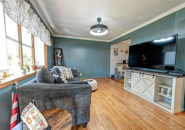 Photo 3 of Single family home for sale at 9 Po Ln, Hicksville, NY 11801 | MLS# 1060294 | Listing updated on 2026-10-08