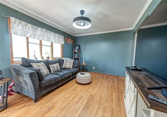 Photo 4 of Single family home for sale at 9 Po Ln, Hicksville, NY 11801 | MLS# 1060294 | Listing updated on 2026-10-08