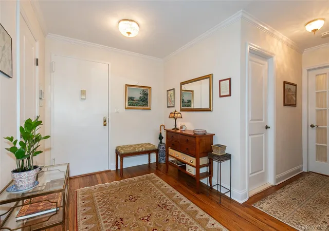 Photo 4 of House for sale at 21 Chapel Pl #3J, Great Neck, NY 11021 | MLS# 1060297 | Listing updated on 2026-10-11