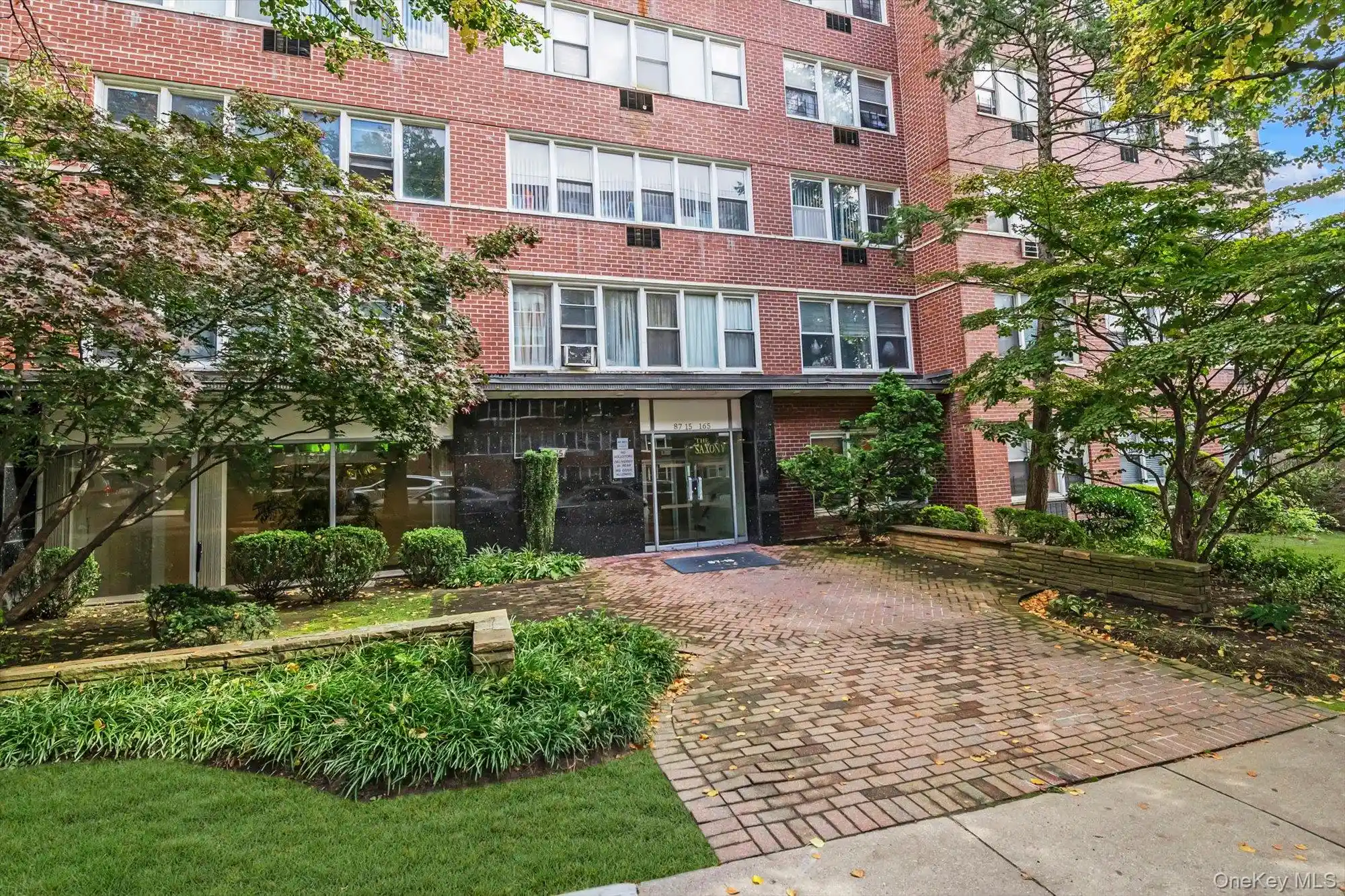 Listing Photo 2 - Condo for sale in 87-15 165th St located at 87-15 165th St, New York, NY 11432 - Unit #7G