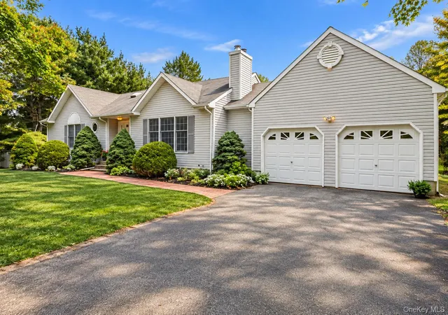 Photo 1 of Single family home for sale at 2380 Laurel Ave, Southold, NY 11971 | MLS# 1060305 | Listing updated on 2026-10-23
