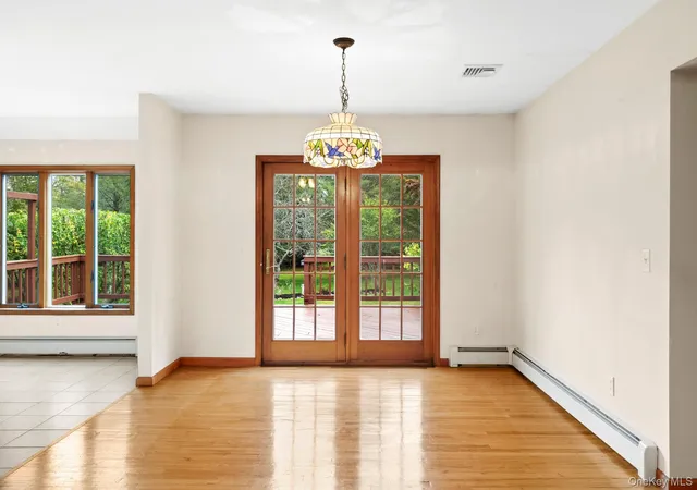 Photo 3 of Single family home for sale at 2380 Laurel Ave, Southold, NY 11971 | MLS# 1060305 | Listing updated on 2026-10-23