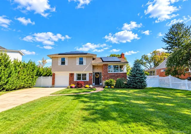 Photo 1 of Single family home for sale at 49 Simmons Dr, Islip, NY 11730 | MLS# 1060334 | Listing updated on 2026-10-09