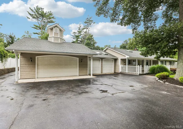 Photo 2 of Single family home for sale at 6 Winfield Dr, Sound Beach, NY 11789 | MLS# 1060339 | Listing updated on 2026-10-08
